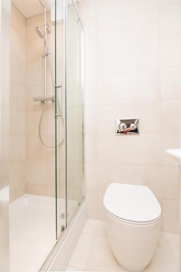 Whitfield Street Apartments 런던 외부 사진