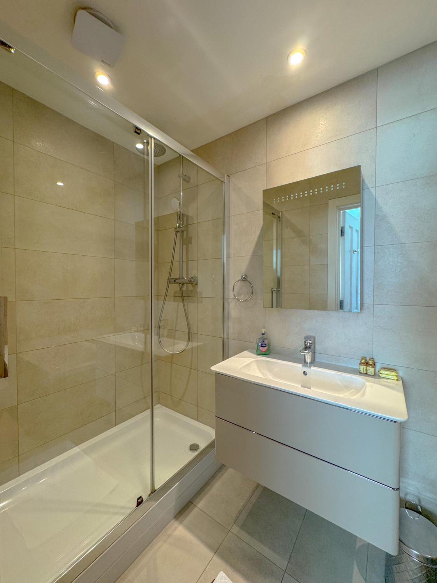 Whitfield Street Apartments 런던 외부 사진