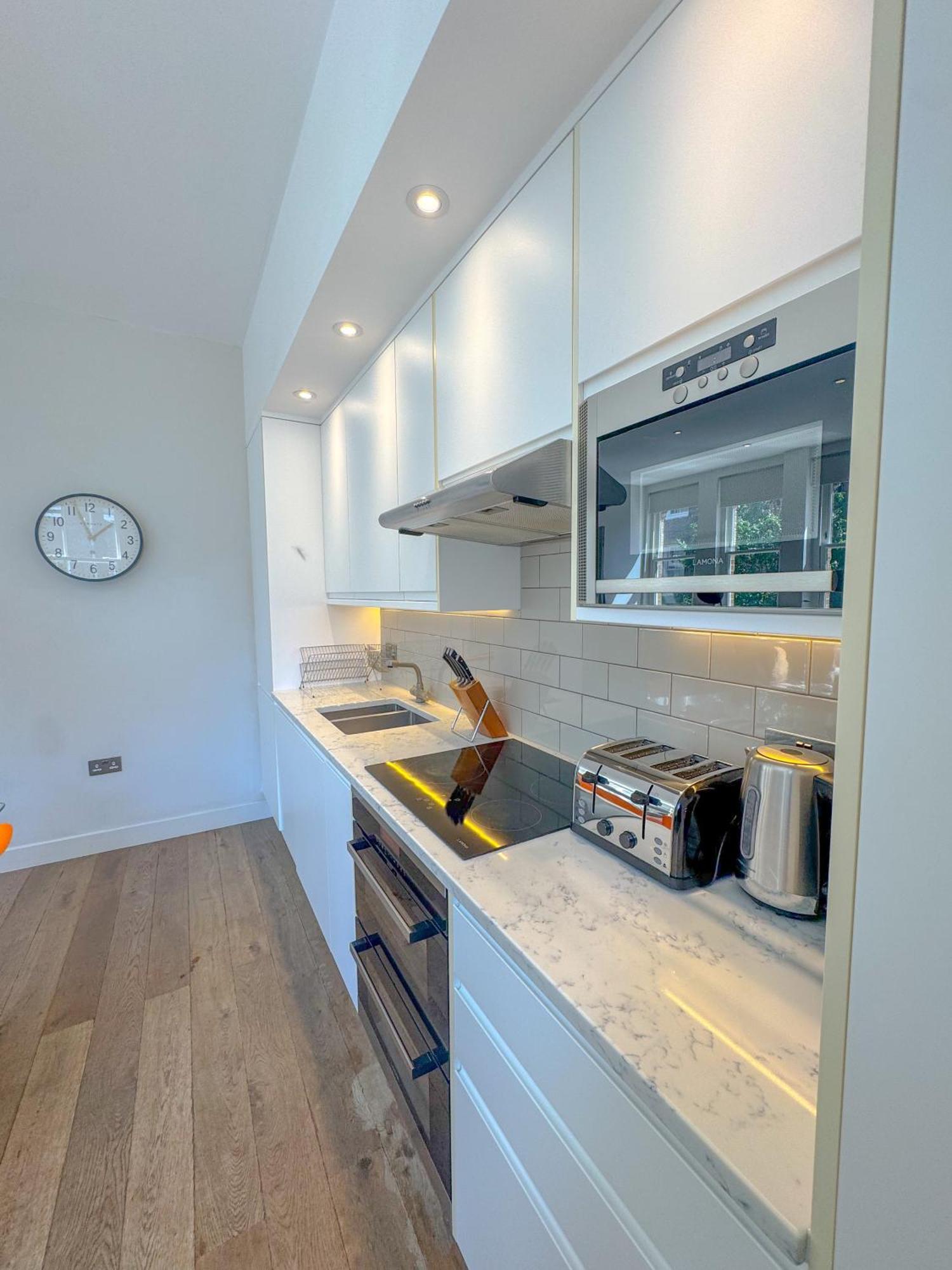 Whitfield Street Apartments 런던 외부 사진
